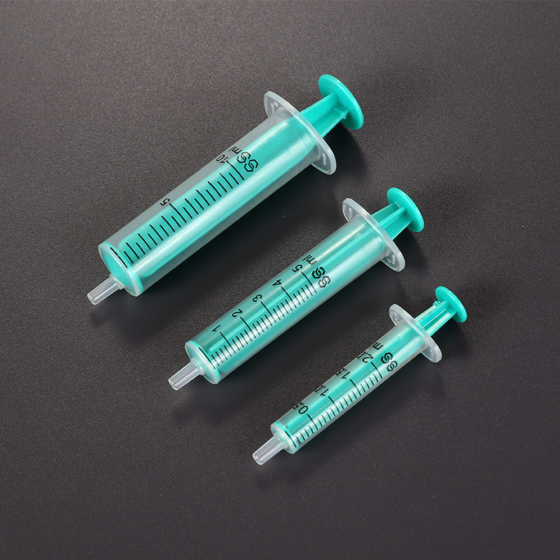 Two-piece syringe